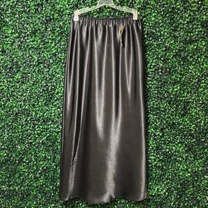 NEW Farr West Fashions Satin Elastic Waist Long Half Slip with Slit 667-36 Black